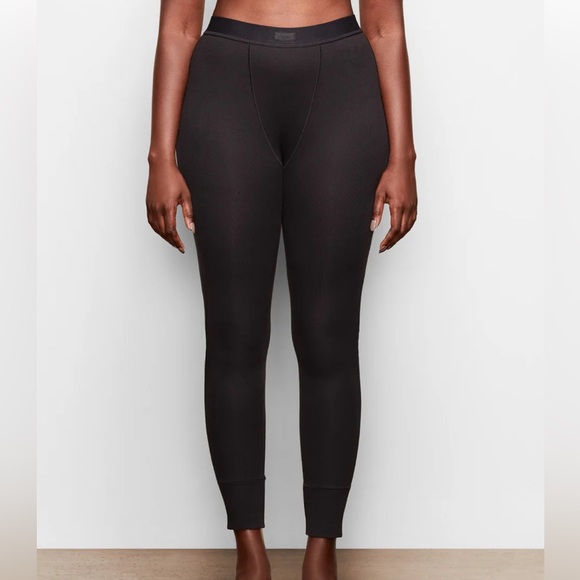 SKIMS Pants - Skims Cotton Rib Leggings in Black Soot Size Medium